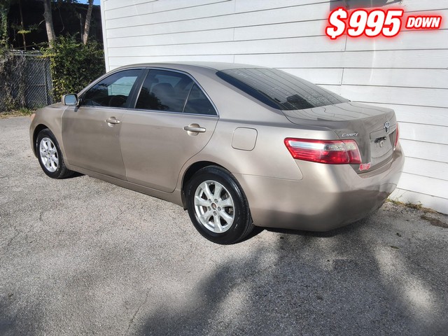 Toyota Camry Vehicle Image 04