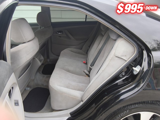 Toyota Camry Vehicle Image 05