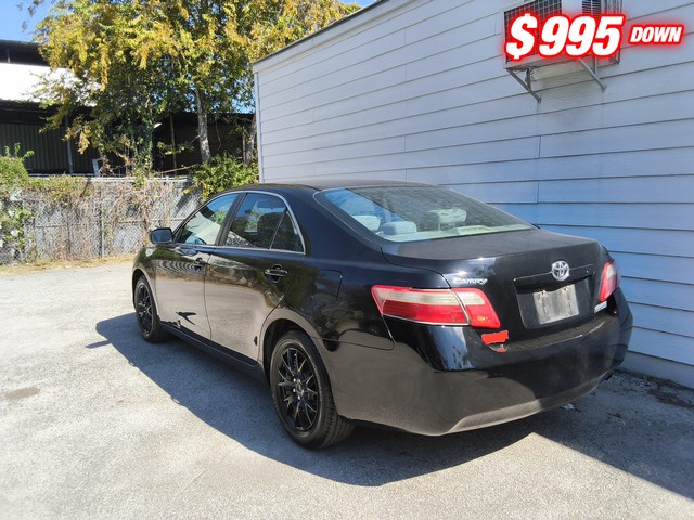 Toyota Camry Vehicle Image 03