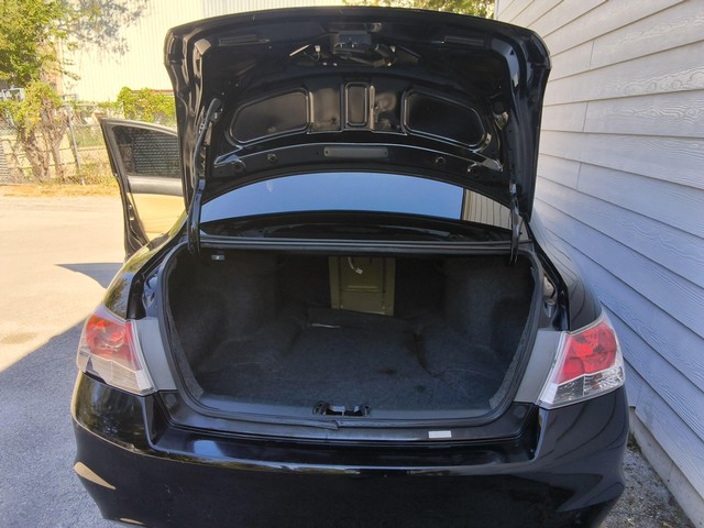 Honda Accord Sedan Vehicle Image 07