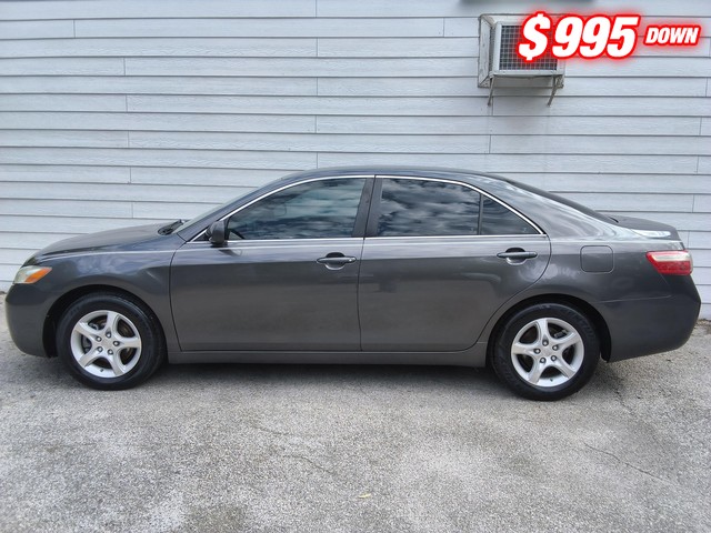Toyota Camry Vehicle Image 04