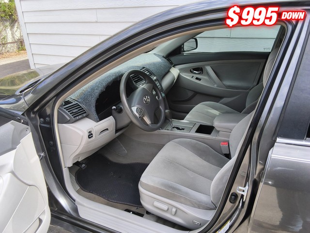 Toyota Camry Vehicle Image 05