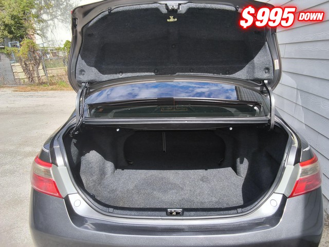 Toyota Camry Vehicle Image 06