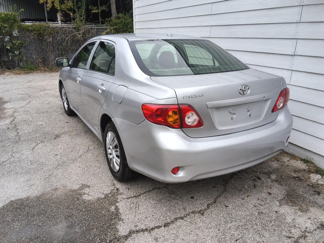 Toyota Corolla Vehicle Image 02