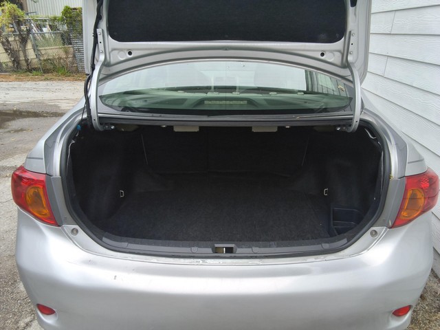 Toyota Corolla Vehicle Image 05