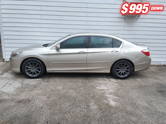 Honda Accord Sedan Vehicle Image 03