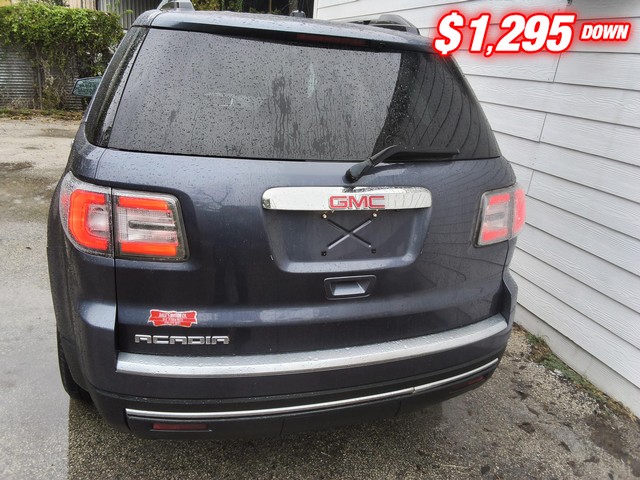 GMC Acadia Vehicle Image 03