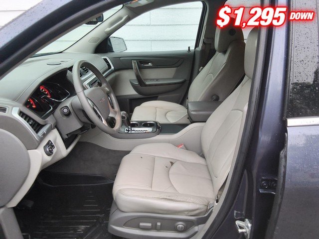 GMC Acadia Vehicle Image 05