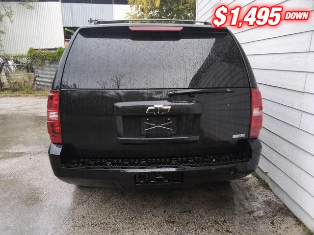 Chevrolet Tahoe Vehicle Image 03