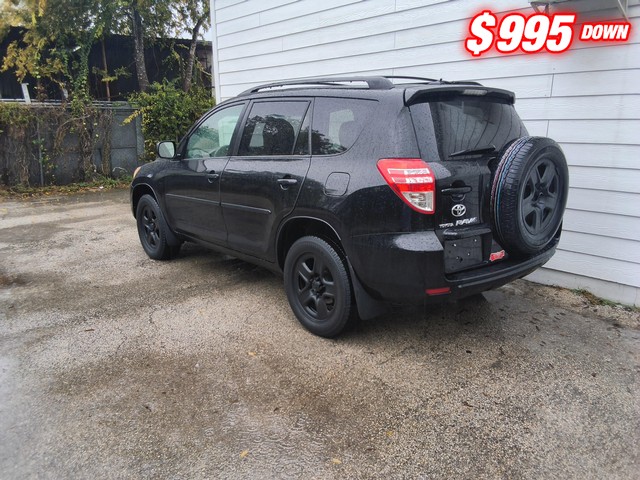 Toyota RAV4 Vehicle Image 03