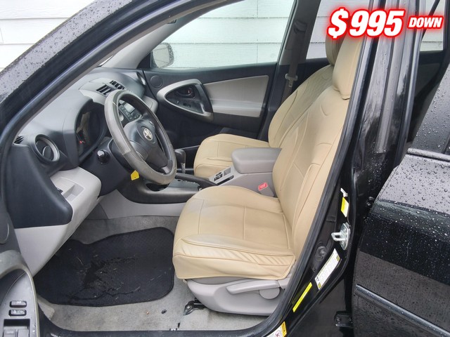 Toyota RAV4 Vehicle Image 07