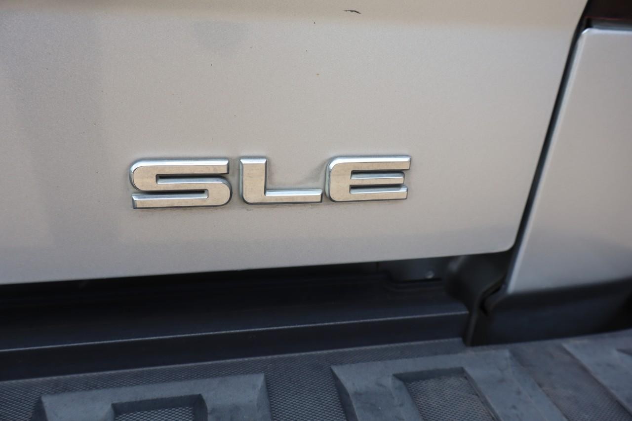 2015 GMC Sierra 1500 4WD SLE Crew Cab photo