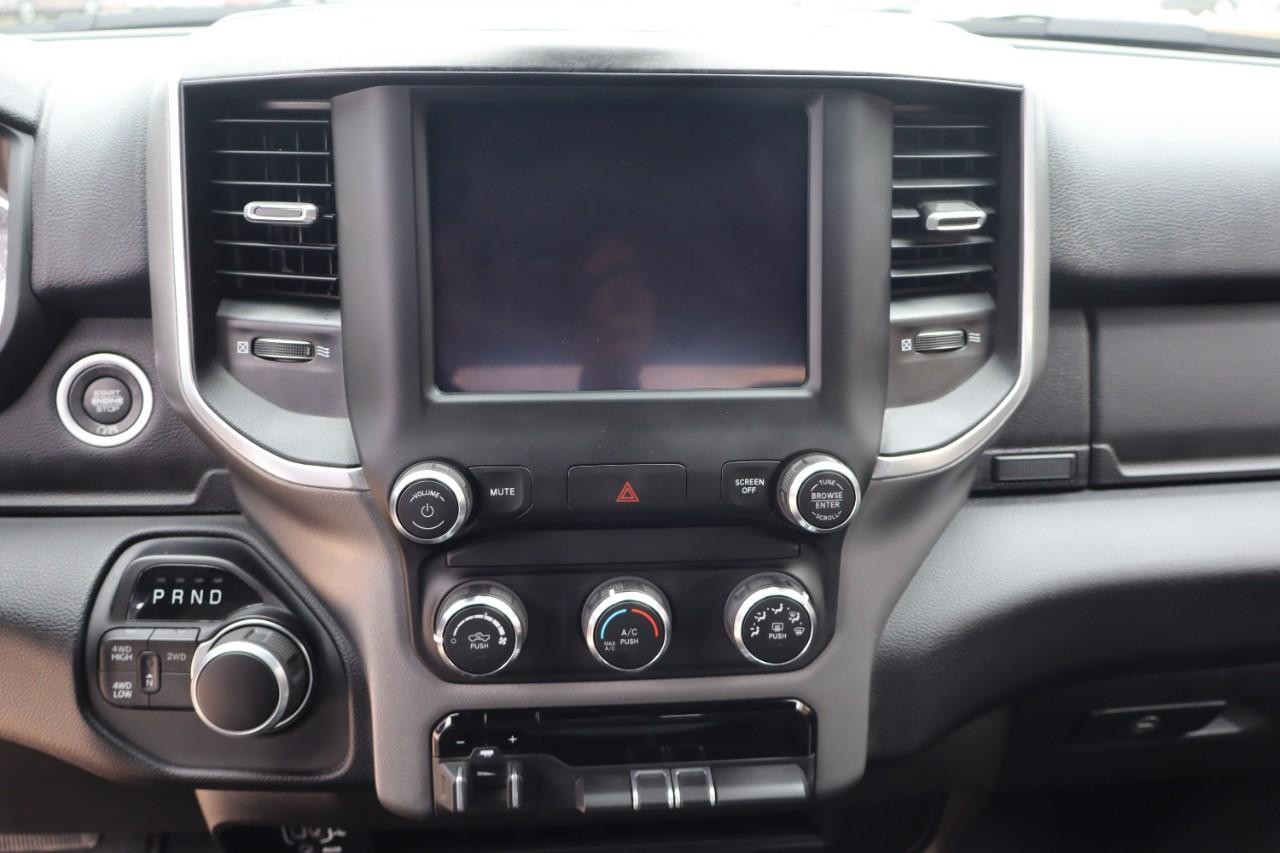 Ram 2500 Vehicle Full-screen Gallery Image 12