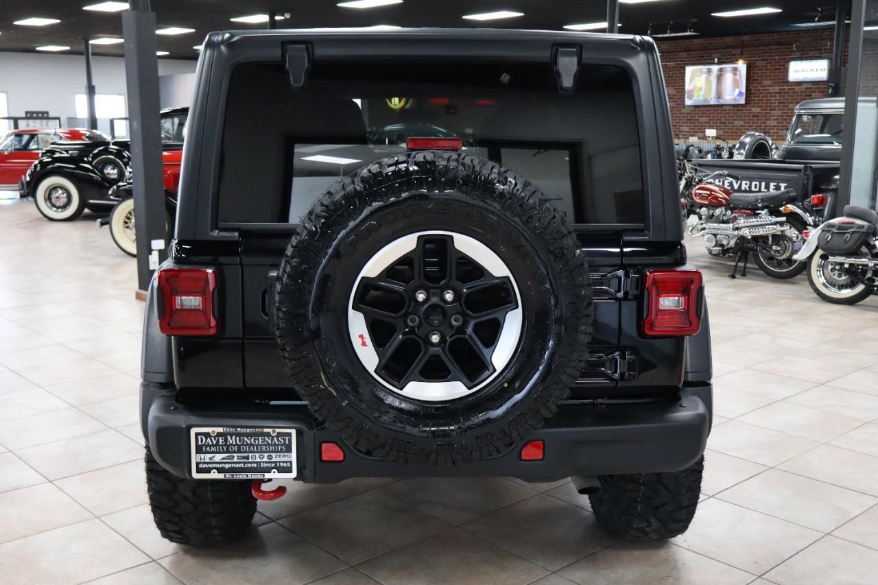 Jeep Wrangler Vehicle Full-screen Gallery Image 4