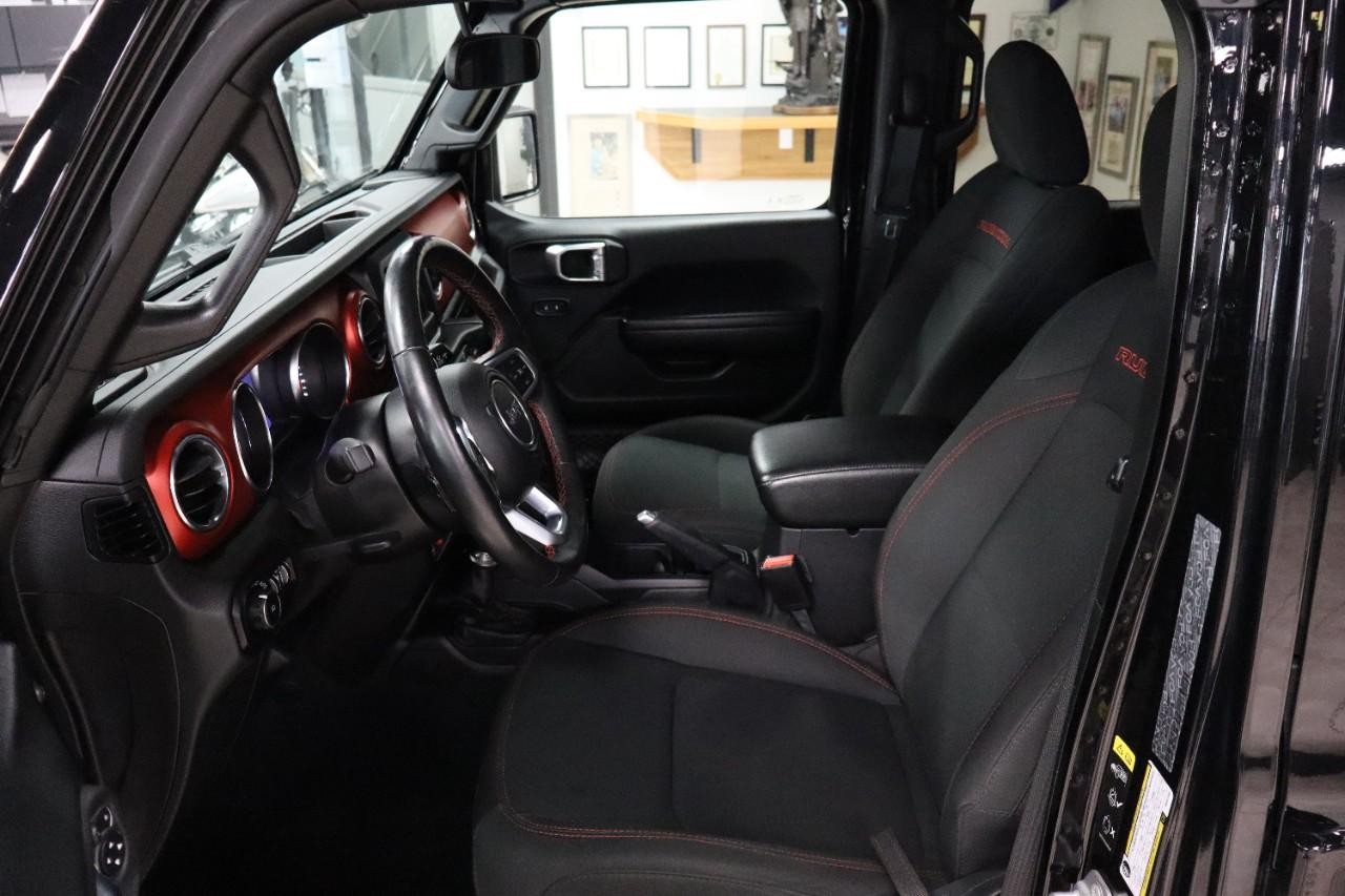 Jeep Wrangler Vehicle Full-screen Gallery Image 9