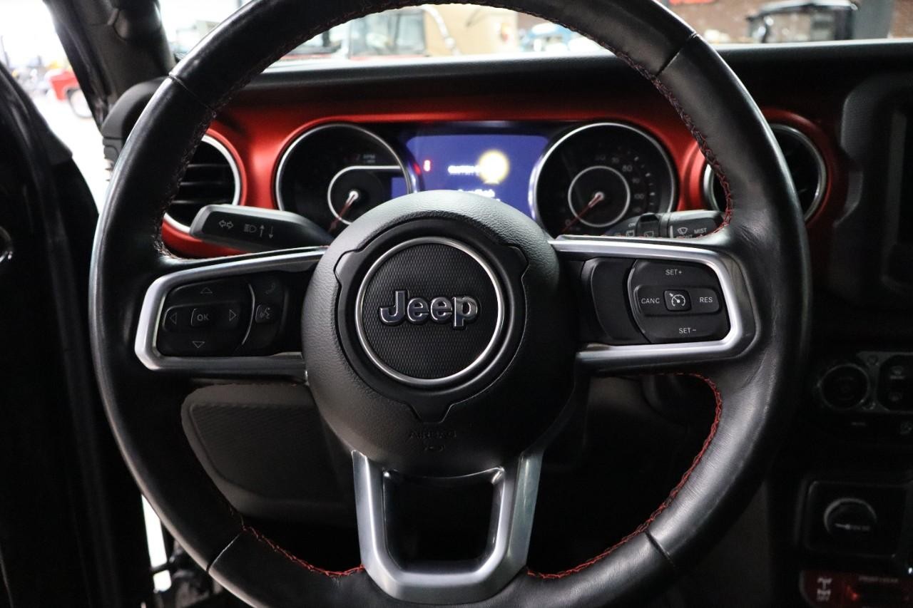 Jeep Wrangler Vehicle Full-screen Gallery Image 13