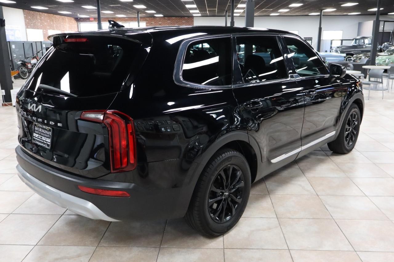 Kia Telluride Vehicle Full-screen Gallery Image 5