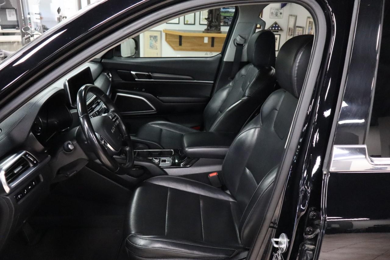 Kia Telluride Vehicle Full-screen Gallery Image 9