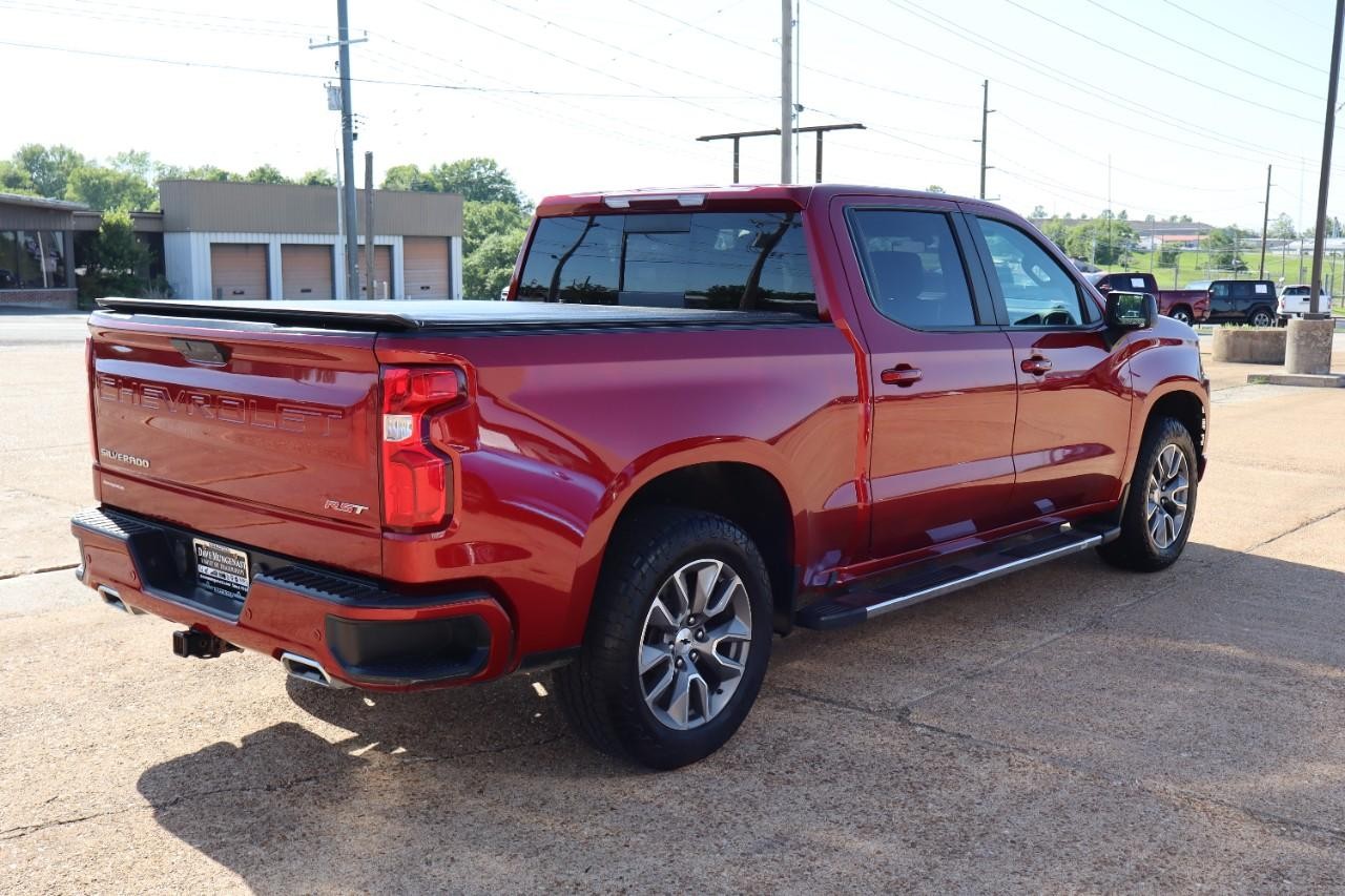 Chevrolet Silverado 1500 LTD Vehicle Full-screen Gallery Image 5