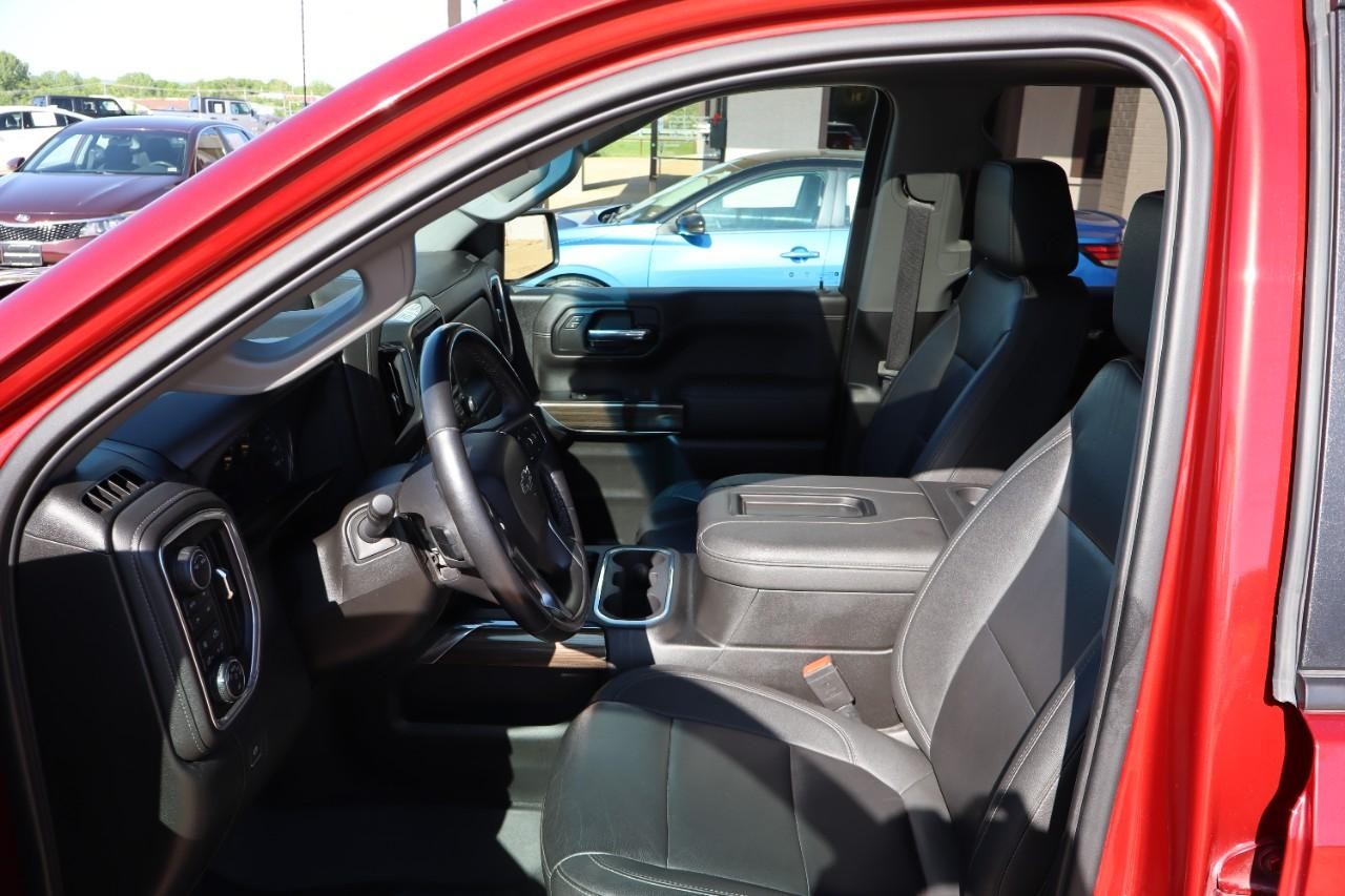 Chevrolet Silverado 1500 LTD Vehicle Full-screen Gallery Image 8