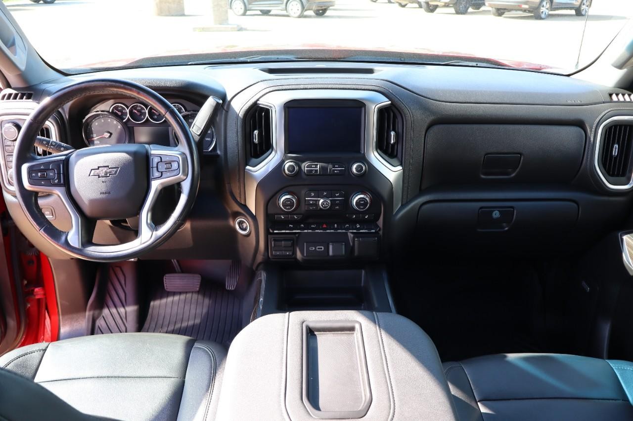 Chevrolet Silverado 1500 LTD Vehicle Full-screen Gallery Image 12