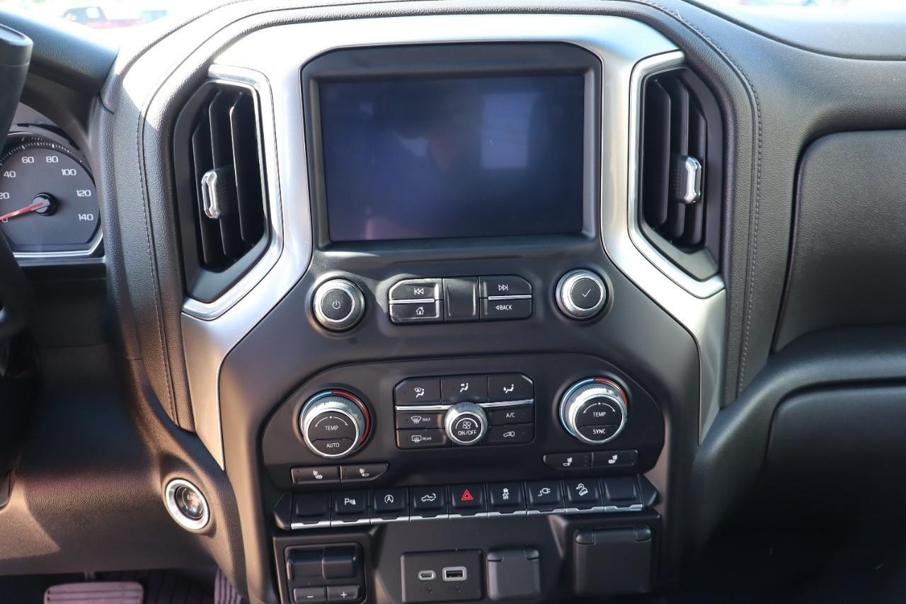 Chevrolet Silverado 1500 LTD Vehicle Full-screen Gallery Image 14