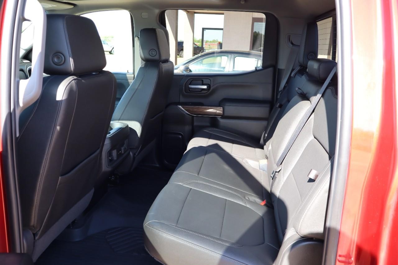 Chevrolet Silverado 1500 LTD Vehicle Full-screen Gallery Image 18