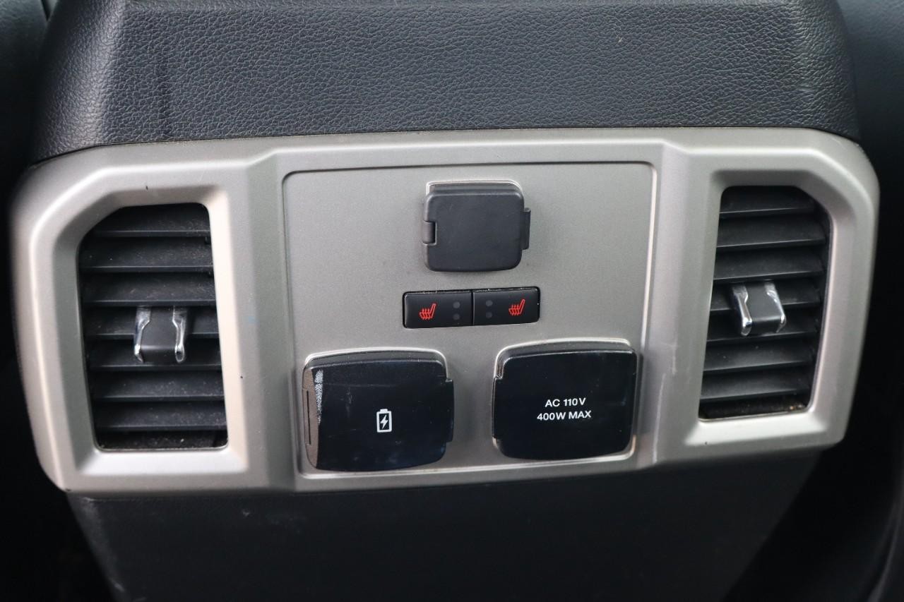 Ford F-150 Vehicle Full-screen Gallery Image 20