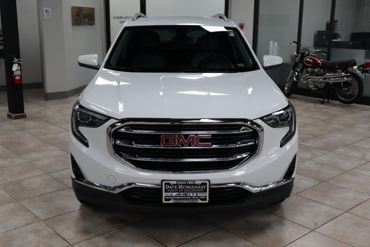 GMC Terrain Vehicle Full-screen Gallery Image 8