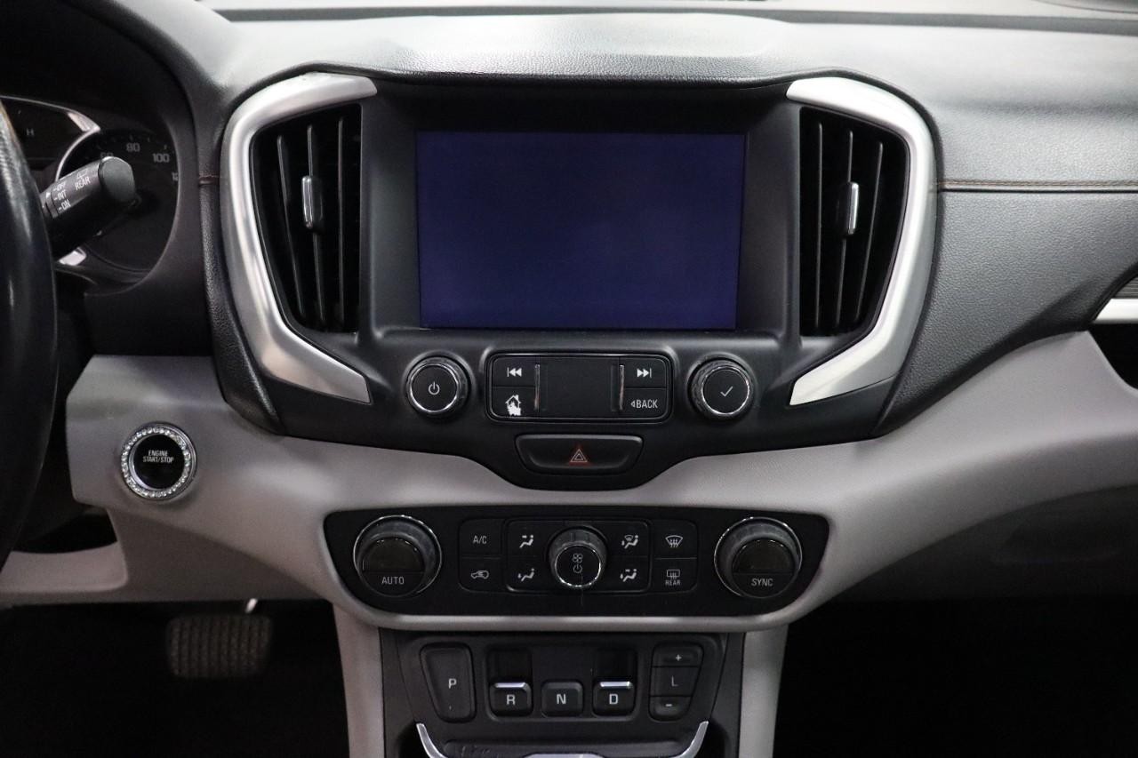 GMC Terrain Vehicle Full-screen Gallery Image 14