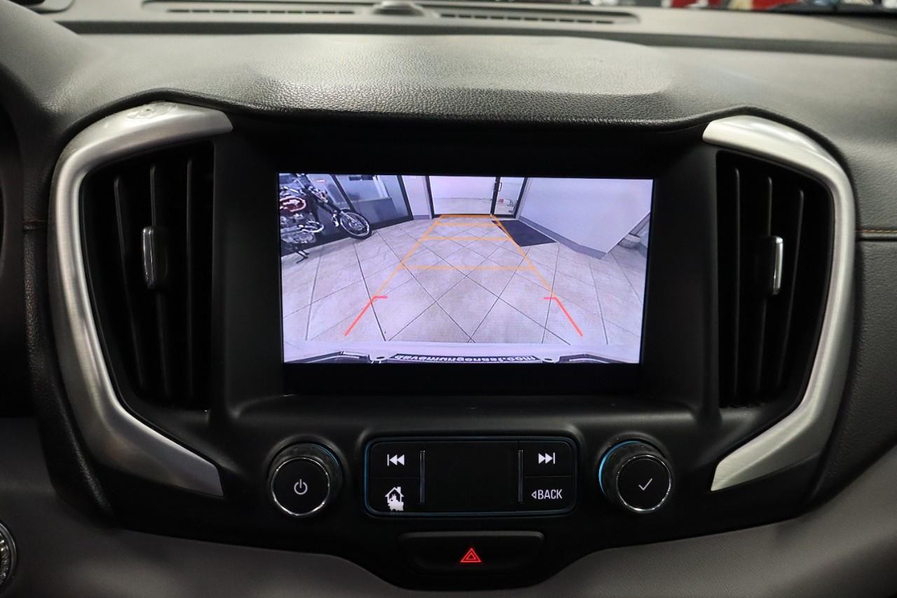 GMC Terrain Vehicle Full-screen Gallery Image 15