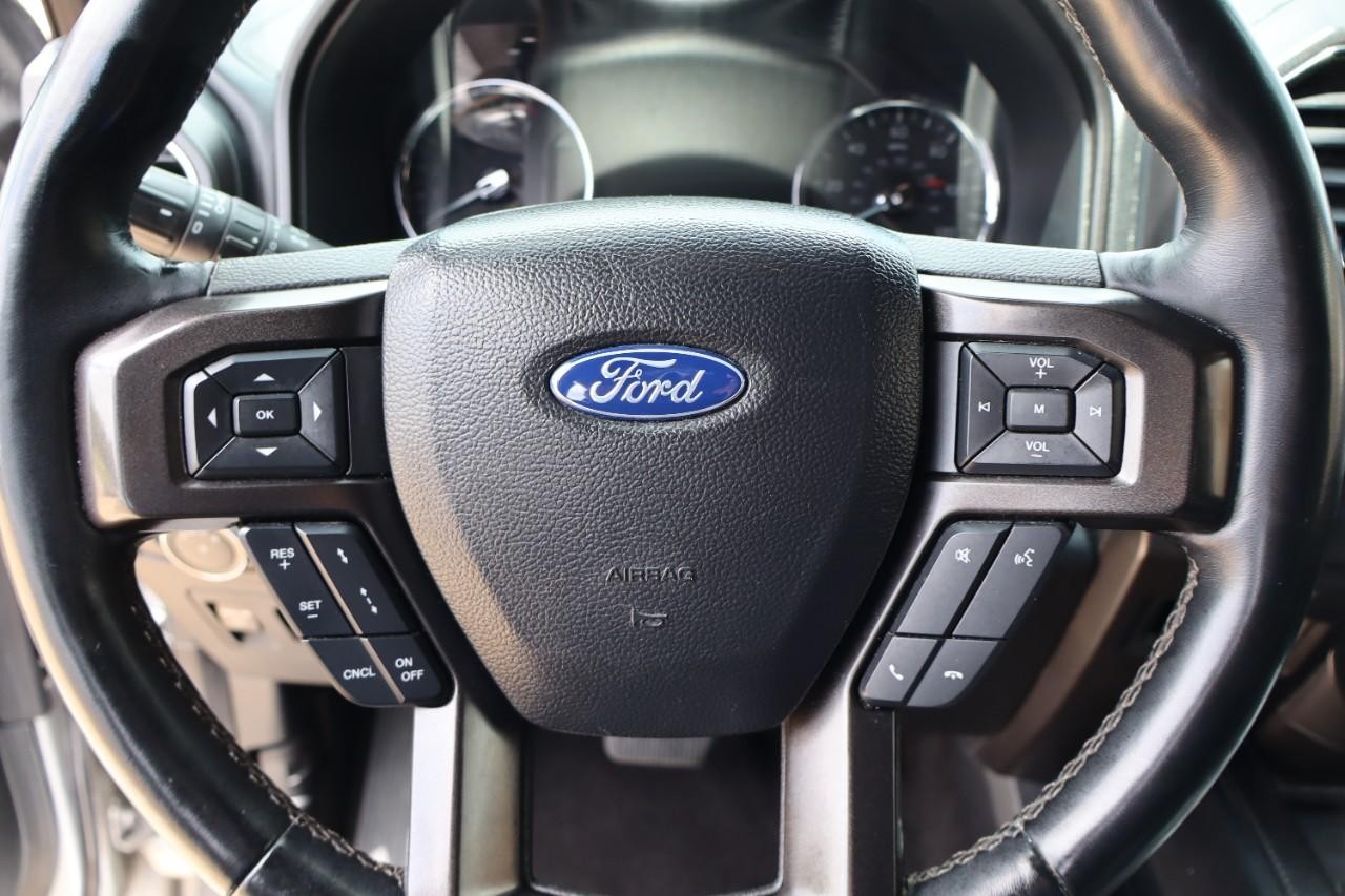 Ford Expedition Max Vehicle Full-screen Gallery Image 13