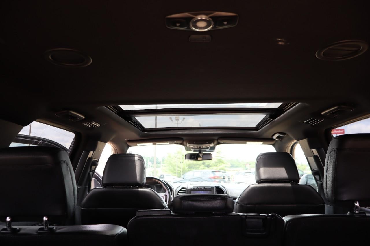 Ford Expedition Max Vehicle Full-screen Gallery Image 21