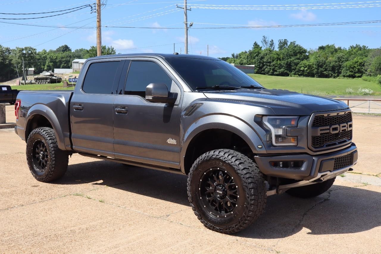 Ford F-150 Vehicle Full-screen Gallery Image 7