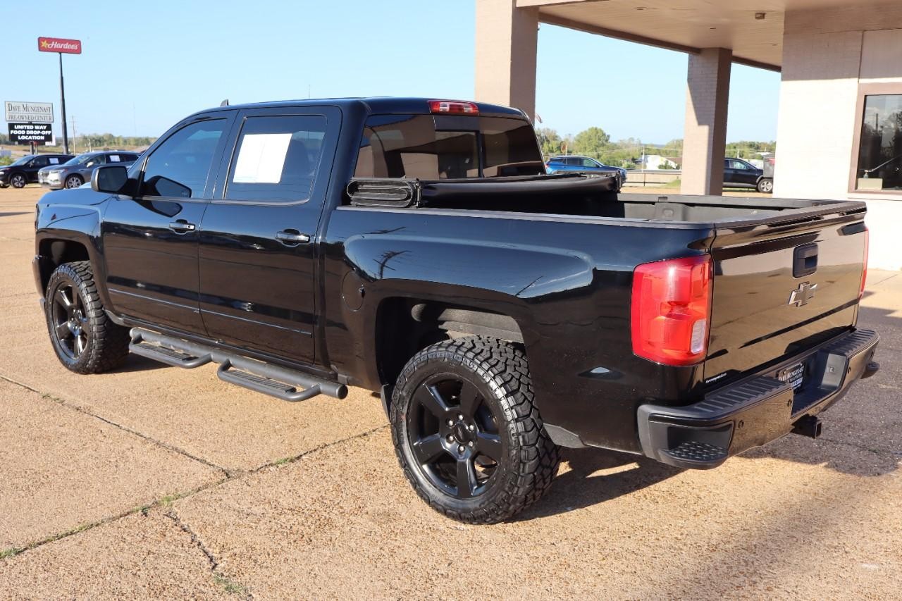 Chevrolet Silverado 1500 Vehicle Full-screen Gallery Image 3