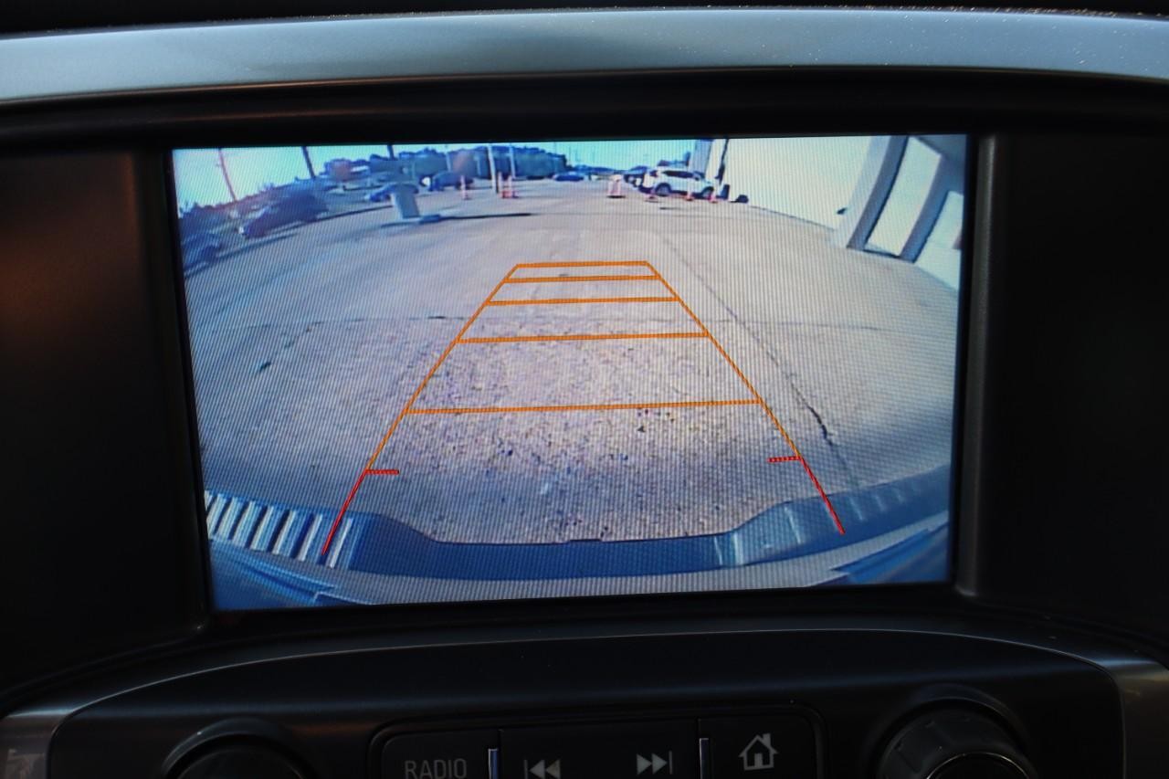 Chevrolet Silverado 1500 Vehicle Full-screen Gallery Image 15