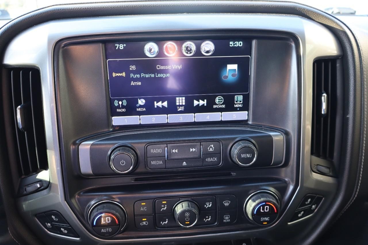 Chevrolet Silverado 1500 Vehicle Full-screen Gallery Image 16