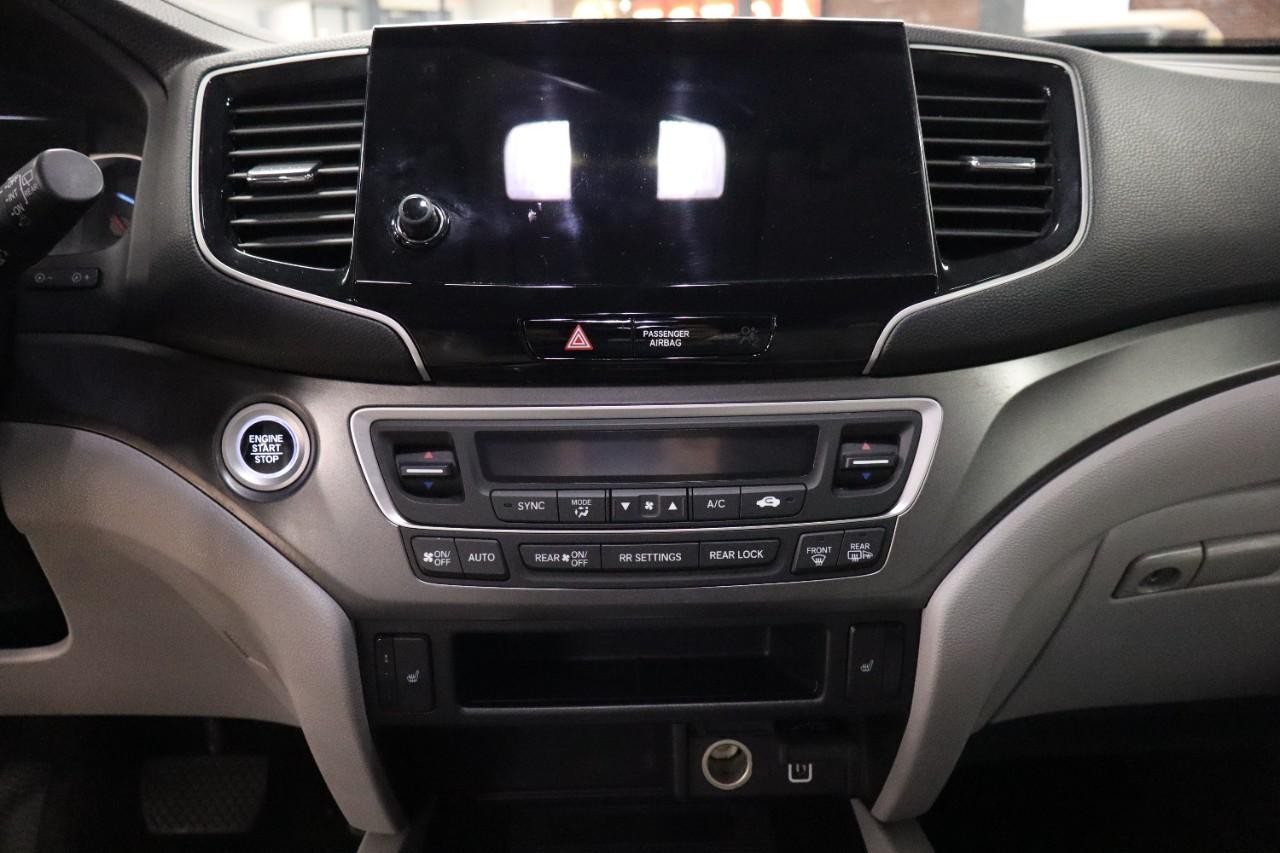 Honda Pilot Vehicle Full-screen Gallery Image 14