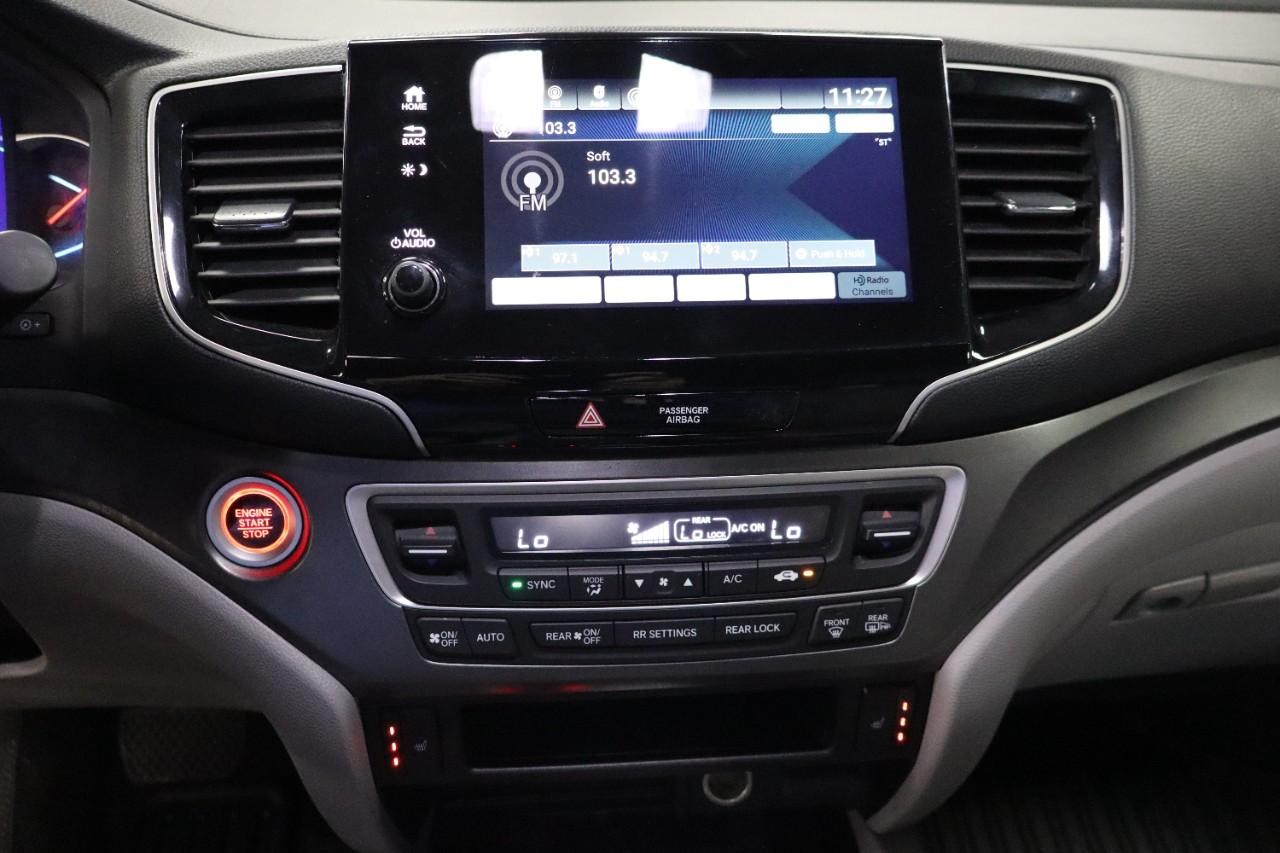 Honda Pilot Vehicle Full-screen Gallery Image 16