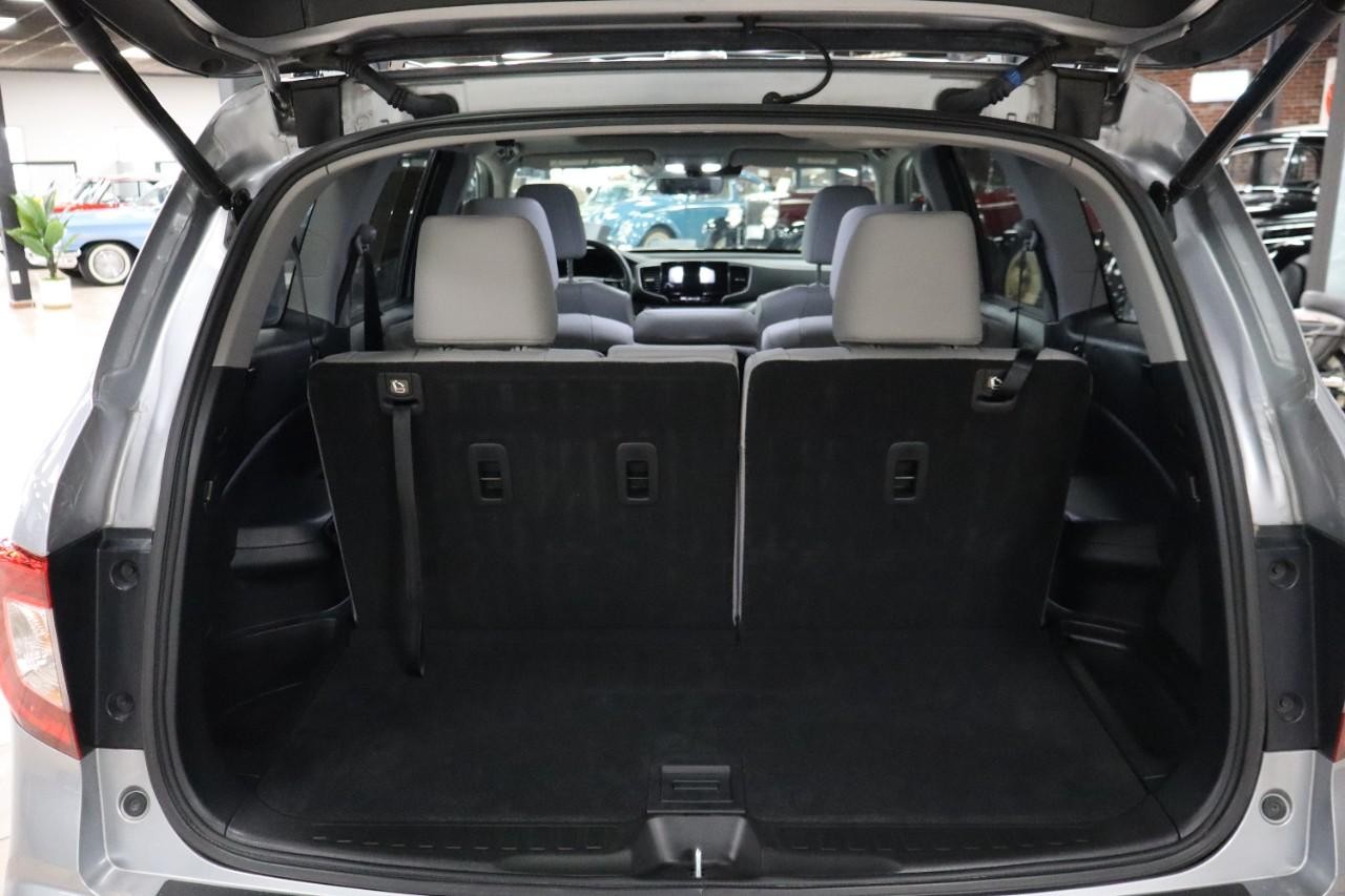 Honda Pilot Vehicle Full-screen Gallery Image 20