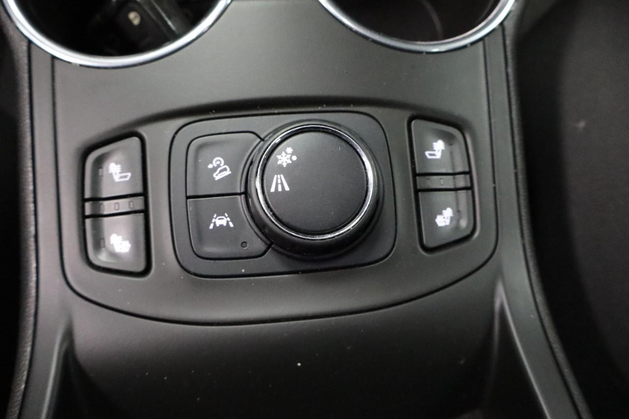 GMC Terrain Vehicle Full-screen Gallery Image 14