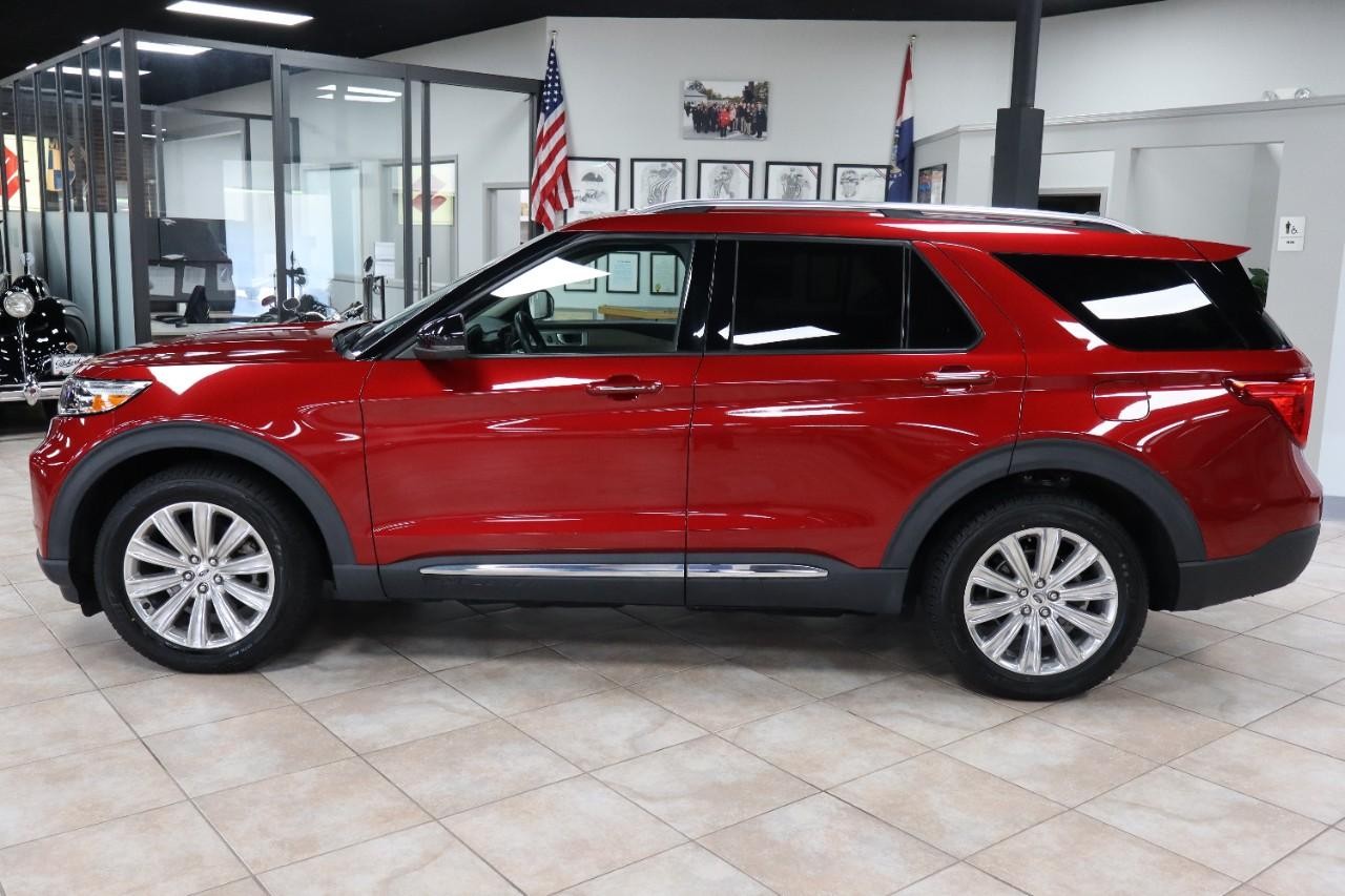 Ford Explorer Vehicle Full-screen Gallery Image 2