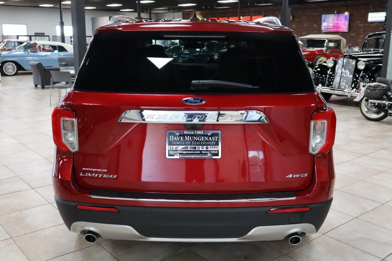 Ford Explorer Vehicle Full-screen Gallery Image 4