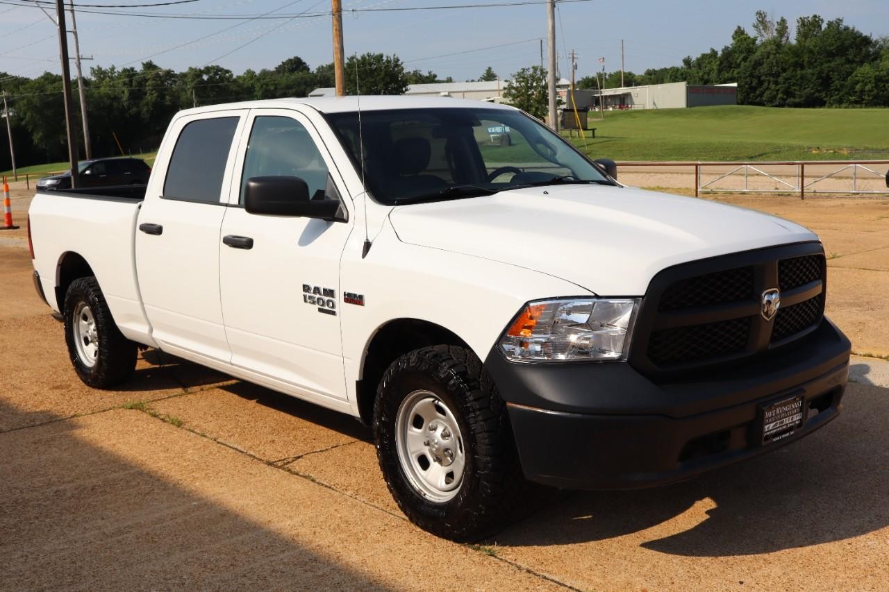 Ram 1500 Classic Vehicle Full-screen Gallery Image 7