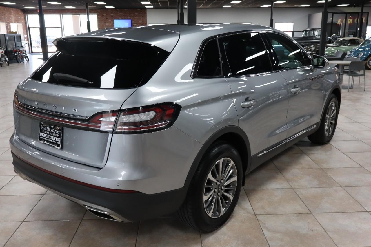 Lincoln Nautilus Vehicle Full-screen Gallery Image 5