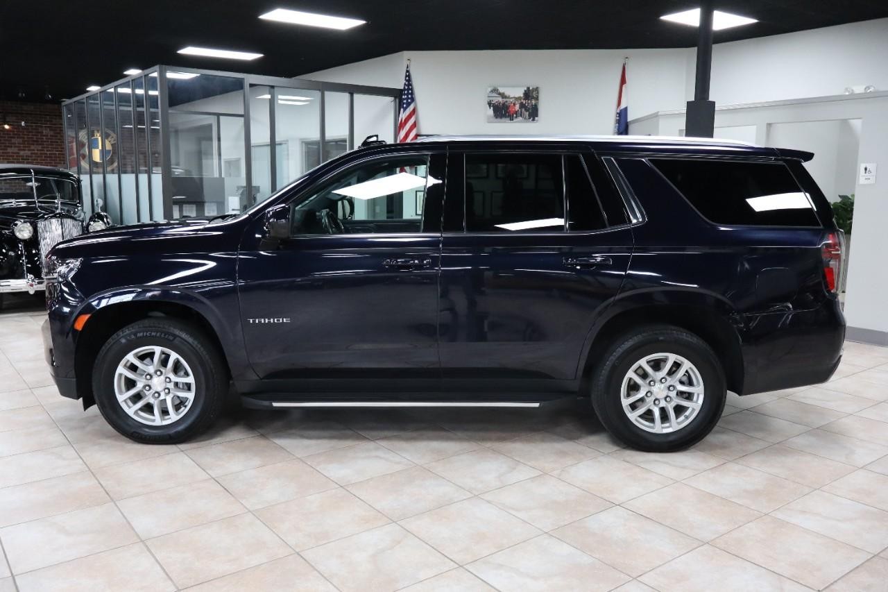 Chevrolet Tahoe Vehicle Full-screen Gallery Image 2