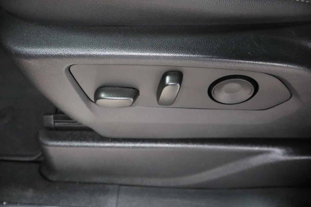 Chevrolet Tahoe Vehicle Full-screen Gallery Image 10