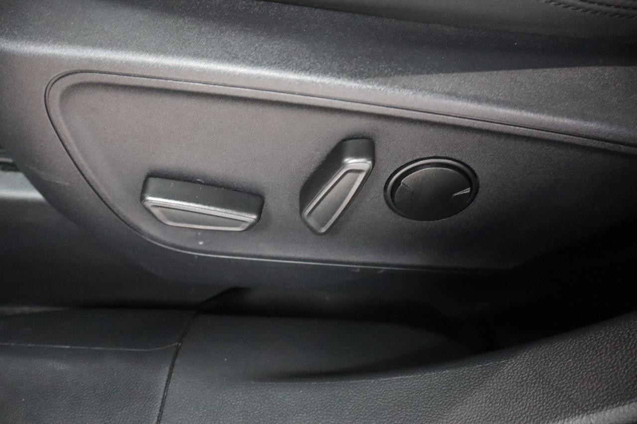 Ford Bronco Sport Vehicle Full-screen Gallery Image 10