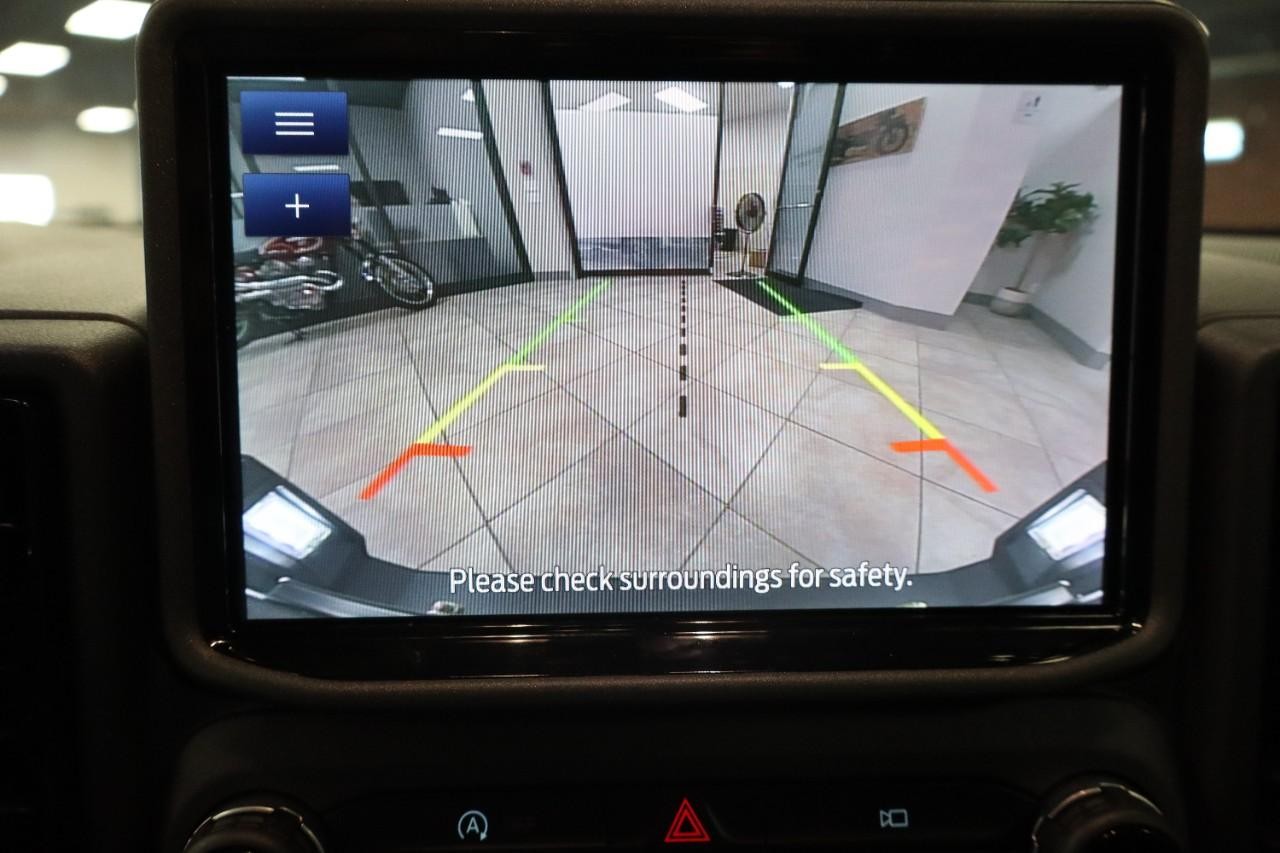 Ford Bronco Sport Vehicle Full-screen Gallery Image 14