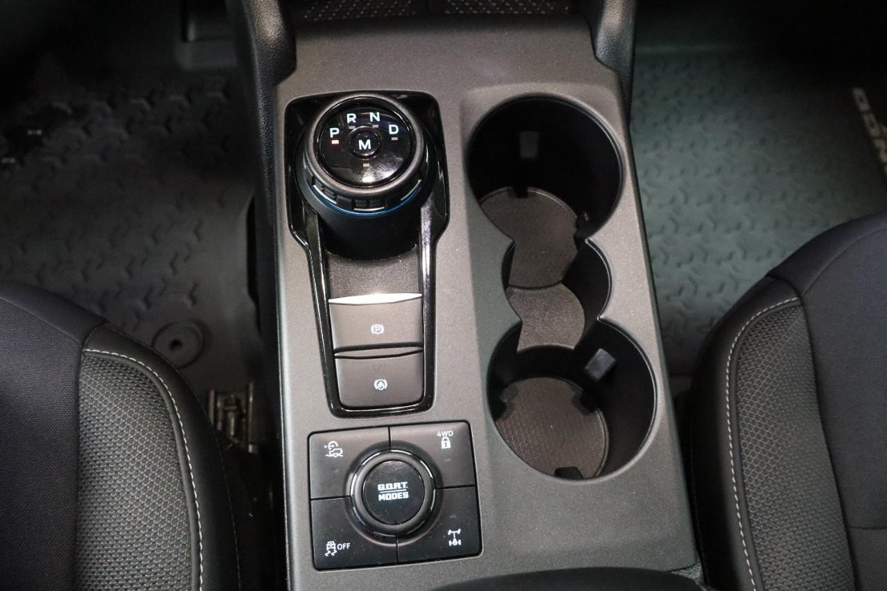 Ford Bronco Sport Vehicle Full-screen Gallery Image 16